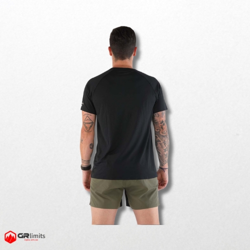 Camiseta técnica negra - Imagen 2